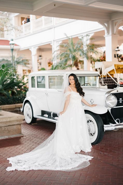 Disney Grand Floridian Wedding, Disney Springs Wedding, Soup Wedding, Disney November, Grand Floridian Wedding, Disney World Wedding, Grand Floridian Disney, Green Soup, Grand Floridian