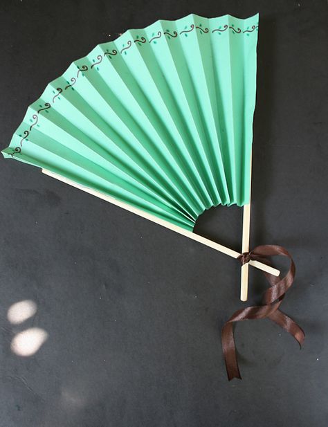 How to Make a Chinese Fan: 5 steps (with pictures) - wikiHow  <Mother's Day Gift-add a tag that says "I'm your biggest fan"> Chopsticks Crafts, Chinese Fans, Chinese Crafts, Chinese New Year Crafts, Chinese Fan, Handmade Charlotte, Paper Fan, Japanese Fan, Paper Plate Crafts