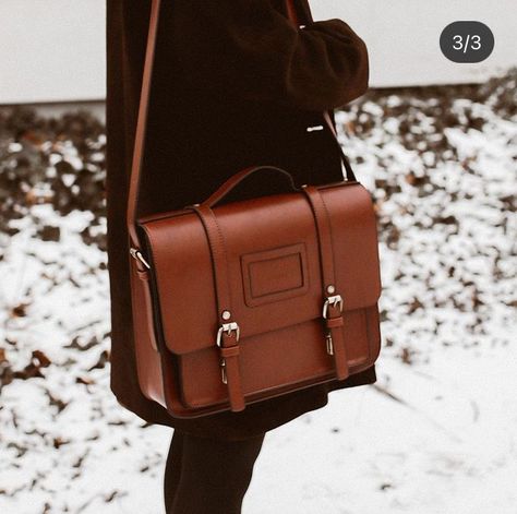 Dark Academia Bag, Womens Work Bag, Academia Clothing, Uni Bag, School Satchel, Stylish School Bags, Ideal Closet, What In My Bag, Bag Essentials