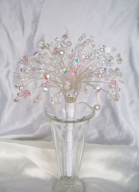 crystal bouquet - Google Search Crystals Bouquet, Flower And Crystal Bouquet, Flower Bouquet With Crystals, Vera Wang Crystal Bouquet, Crystal Handle Bouquet, Dried Flower Crystal Bouquet, Bronzing Pearls, Bling Bouquet, Quinceanera Bouquet