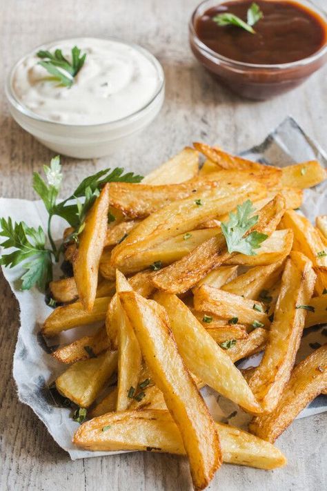 German Snacks, Air Fryer French Fries, Potato Appetizers, Food Dehydrators, French Fries Recipe, Homemade French Fries, Fries Recipe, Potato Side Dishes, Latest Recipe