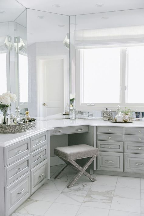 Bathroom Corner Makeup Vanity, Ensuite With Makeup Counter, Double Sink Bathroom Vanity With Seat, U Shaped Vanity Master Bathrooms, L Shaped Bathroom Vanity With Window, Corner Bathroom Vanity With Makeup Area, Dual Sink With Makeup Vanity, Bathroom Ideas With Makeup Vanity, Corner Makeup Vanity Bathroom