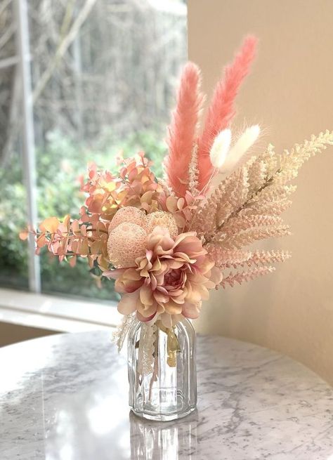 Flower Bouquet Pampas, Bos Baby, Dry Flower Bouquet, Grass Centerpiece, Boho Centerpiece, Charlotte Baby, Pink Pampas Grass, Grass Bouquet, Pampas Grass Bouquet