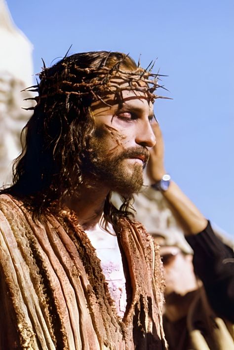 Christ Movie, Passion Of Christ Images, Jesus Passion, Jesus Crucified, Jesus Our Savior, Resurrection Day, Crucifixion Of Jesus, Jesus Christ Art, Jesus Photo