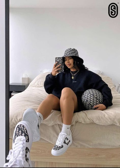 Streetwear Inspo, Tomboy Style Outfits, Looks Street Style, Causual Outfits, Streetwear Fashion Women, Swaggy Outfits, Tomboy Fashion, Baddie Outfits Casual, Cute Simple Outfits