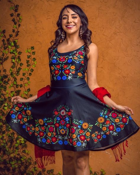 Paulina Clothing Vintage Mexican Dress, Quinceñera Dresses, Mexican Embroidered Dress, Embroidery Print, Mexican Embroidery, Rose Print Dress, Flair Dress, Mexican Dresses, Printed Artwork