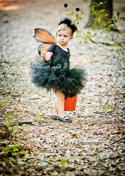 SHE'S SO CUTE! | DIY Butterfly Halloween Costume Idea for Toddler Girl Toddler Butterfly Costume, Butterfly Halloween Costume, Girly Boutique, Butterfly Halloween, Toddler Costumes Girl, Halloween Costume Toddler Girl, Girl Halloween Costumes, Halloween Kids Costumes Girls, Halloween Infantil