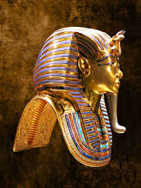 Tutanchamun by Frank Bramkamp / 500px Egyptian Mask, Ancient Egypt History, Egyptian Artifacts, Old Egypt, Egyptian Pharaohs, Egypt History, Egypt Art, Egyptian Mythology, Tutankhamun