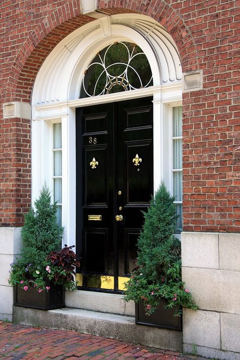 The GMWC would look great with glossy black doors! These glossy black double front doors make a striking contrast with the white trim and brass kick plates and Fleur de Lis door knockers. Front Door Makeover, Black Front Doors, Double Front Doors, Front Door Entrance, Black Door, Front Door Colors, Black Doors, Door Makeover, Door Color