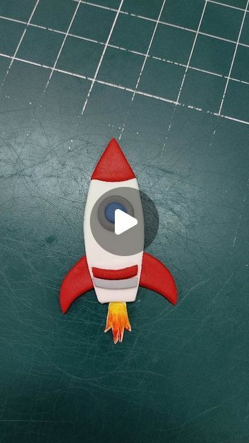 Antony Bidesh on Instagram: "How to make Rocket out of fondant / fondant rocket / cake topper
.
.
.
Hi this is the easiest way to make fondant rocket
.
.
.
#fondant
#fondantdoll
#fondantfigurine
#caketopper
#chocolate
#baking
#cake
#cakeart
#cakeartist
#cakedesign
#cakedecorating
#birthdaycake
#weddingcake" Rocket Fondant, Rocket Cake Topper, Cakes Without Fondant, Rocket Cake, Fondant Tips, Making Fondant, Space Boy, Fondant Tutorial, Fondant Toppers