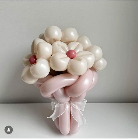 Balloon Bouquet Ideas, Balloon Flower Bouquet, Flower Balloons, Chocolate Flowers Bouquet, Balloon Bouquet Diy, Sweet Sixteen Birthday Party Ideas, Balloon Designs, Bday Party Theme, Flower Gift Ideas