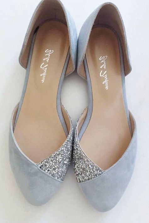 Those wedding shoes are gorgeous for any bride. If you want elegance, those will elevate your wedding day style. Collect them to your bridal board. Flat Shoes Women Outfit, Wedding Shoe Ideas, Ballet Wedding Shoes, Blue Ballet Shoes, Bridesmaid Shoes Flat, Bridal Footwear, Blue Ballet Flats, Beautiful Wedding Shoes, Shoes Bride