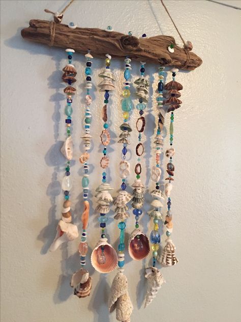 The soft blue beads are perfect with shells Carillons Diy, Seashell Wind Chimes, Wind Chimes Homemade, Driftwood Projects, Diy Wind Chimes, Shell Crafts Diy, Driftwood Crafts, Deco Boheme, Seashell Art