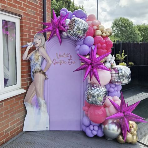 Pink Disco Balloon Arch, Taylor Swift Balloon Arch, Swiftie Sleepover, Backyard Movie Night Party, Swiftie Party, Taylor Swift Cake, Slumber Party Birthday, Taylor Swift Birthday Party Ideas, Swift Party