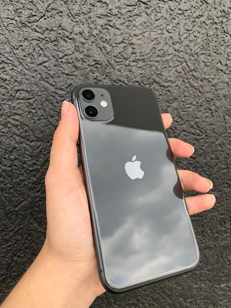 Iphone 11 Aesthetic, Iphone 12 Black, Apple Laptop Macbook, Iphone 11 Colors, Iphone Wallpaper Music, Apple Iphone Accessories, Free Iphone Giveaway, Cute Camera, Iphone Obsession