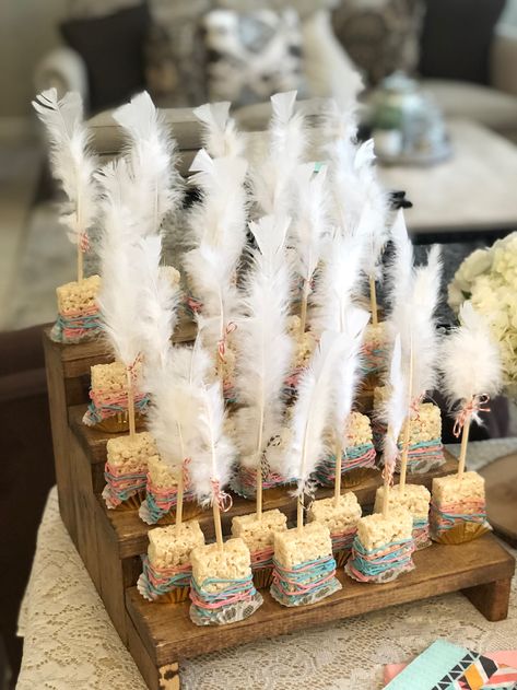 Native American Party Ideas, Native American Baby Shower Ideas, Native American Cake, Desert Tables, American Themed Party, 18th Birthday Decorations, American Party, Indian Theme, Hippie Party