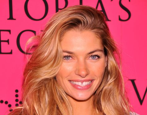 Jessica Hart Jessica Hart, Celebrity Pictures, Photo Stock, Victoria’s Secret, Taylor Swift, Swift, The 100, Victoria's Secret, Celebrities