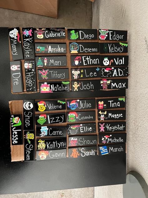 Starbucks Name Tags Ideas, Starbucks Nametags Art, Starbucks Nametags, Thanksgiving Name Tags, Partner Appreciation, Name Tags Ideas, Starbucks Name, Starbucks Employee, Diy Name Tags