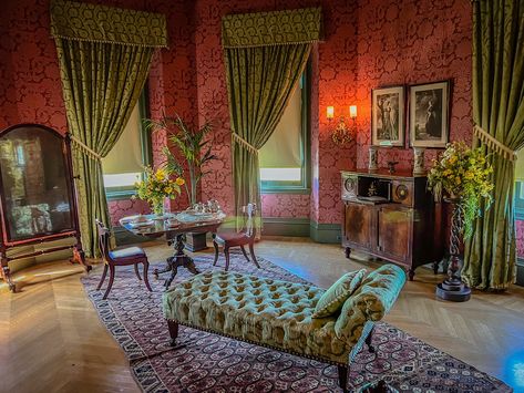 Damask Guest Bedroom at Biltmore House estate - Asheville … | Flickr Biltmore House Interior, Vanderbilt Mansions, Biltmore House, Biltmore Estate, Gilded Age, Asheville Nc, 2nd Floor, Asheville, Guest Bedroom