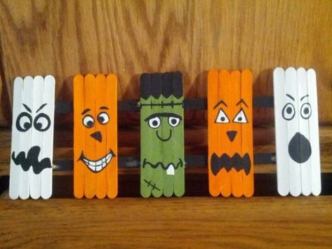 Popsicle Sticks Halloween Crafts, Halloweenpyssel Barn, Moldes Halloween, Bricolage Halloween, Halloween Wood Crafts, Popsicle Crafts, Adornos Halloween, Manualidades Halloween, Easy Halloween Crafts