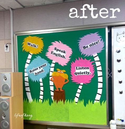 Dr Seuss Classroom Theme, Lorax Trees, Up Bulletin Board, Old Classroom, Bulletin Board Tree, Creative Bulletin Boards, Dr Seuss Classroom, Seuss Classroom, Classroom Decor High School