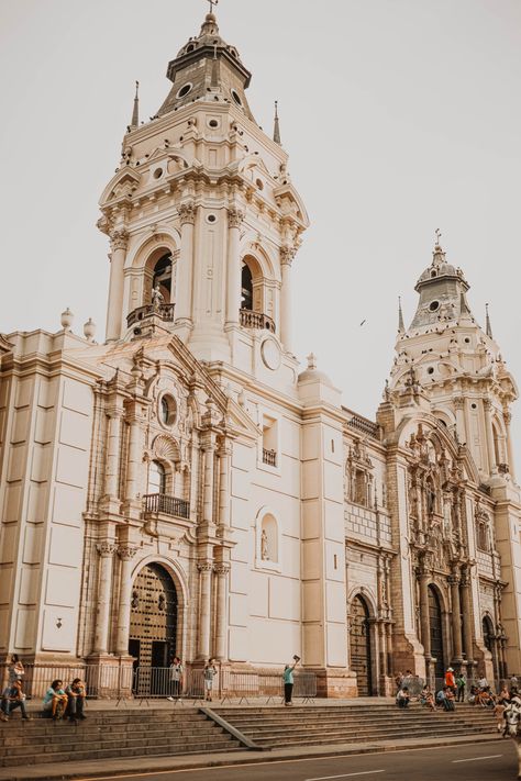 Lima, Peru. Rocio Rivera Photography 2020 Lima Peru Aesthetic, Peru Aesthetic, Lima Peru Travel, Miraflores Lima Peru, Peru Photography, Lima Photography, Peru Trip, Travel Peru, Ancient Pyramids