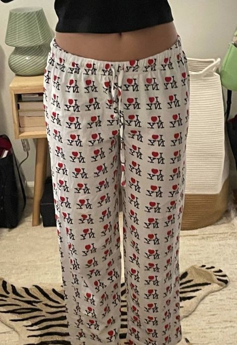 Cute Pajama Sets Pants, Cute Pajama Bottoms, Sweatpants Set Aesthetic, Brandy Heart Pjs, Brandy Pajama Set, Pajama Pants Aesthetic, Pj Fits, Brandy Pjs Set, Cute Pj Pants