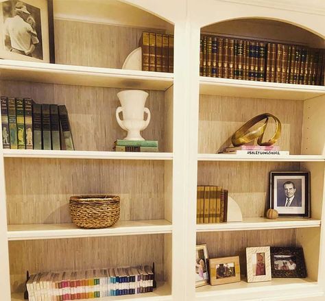 How Wallpaper Makes A Big Impact in Small Spaces - The Scott Brothers Scott Living Wallpaper, Peel And Stick Grasscloth Wallpaper, Wallpaper Bookcase, Living Wallpaper, Wallpaper Prints, Scott Living, Scott Brothers, Decorating Shelves, Built In Bookcase