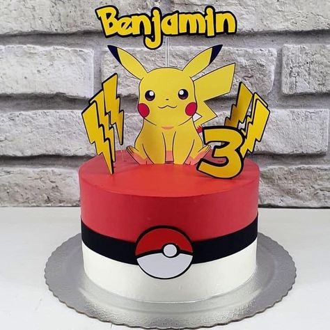 Pikachu Cake Ideas, Pikachu Cake Birthdays, Pokemon Torte, Bolo Pikachu, Pokemon Printables, Pokemon Party Decorations, Pokemon Themed Party, Pokemon Cake Topper, Pokemon Birthday Cake