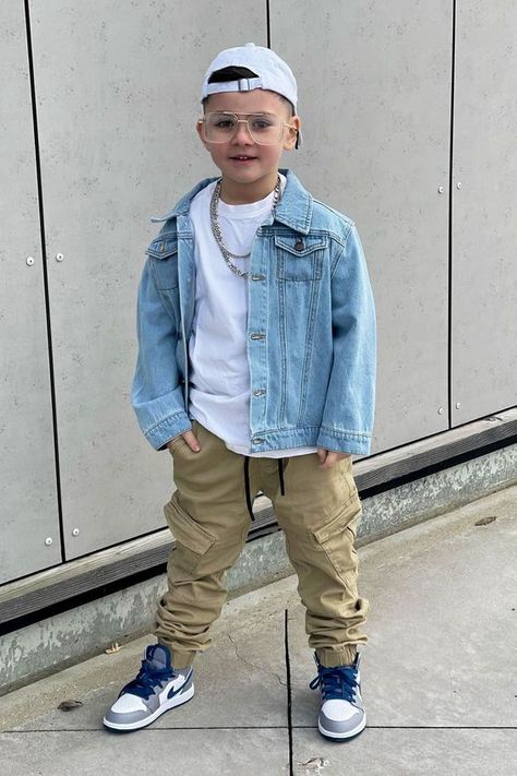 Pants good size pure azone or even size dolls Boys Fashion 2024, Boys Cargo Pants Outfits, Kids 80s Outfit Ideas Boys, Boys Back To School Outfits, Fashion Boy Style, Outfits For Boys Kids, Boys Winter Outfits, Little Boys Outfits, Kids Outfits Boys