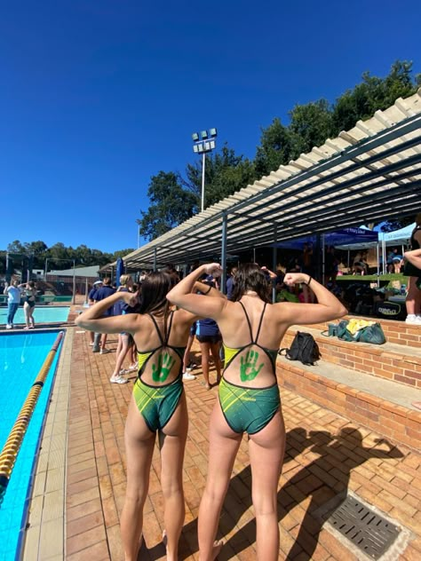 Highschool Swim Team, Swimmer Woman, Swim Team Pictures, Competitive Swimming Pictures, Swim Team Suits, Swimmer Aesthetic, Swim Motivation, Swimming Aesthetic, Swimming Photos