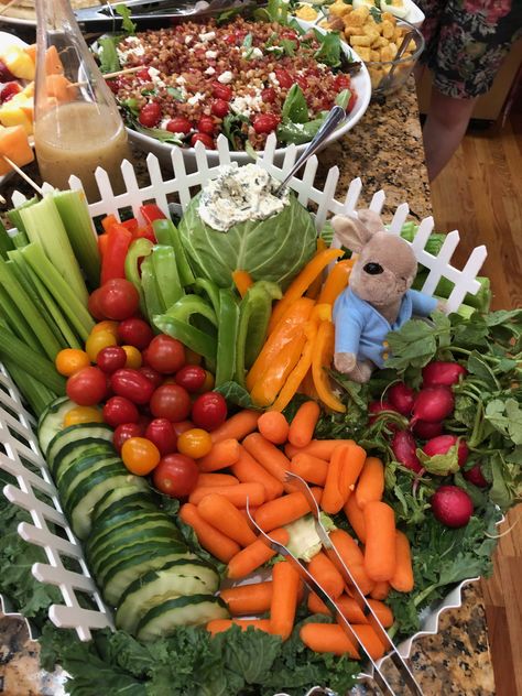 Peter Rabbit Veggie Tray, Peter Rabbit Charcuterie Board, Peter Cottontail Birthday Party, Peter Rabbit Tablescape, Easter Veggie Tray Ideas, Peter Rabbit Party Food, Peter Rabbit Baby Shower Ideas, Peter Rabbit Easter Party, Teenager Easter Basket