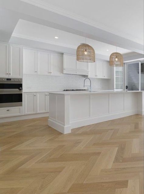 White Kitchen Parquet Floor, Kitchen Parquet Floor, House Hamptons, White Kitchen Wood Floors, Hamptons Kitchen, Kitchen 2024, Uk House, Parquet Floor, Wood Floor Kitchen