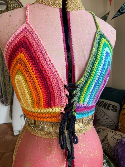 Punk Top, Rainbow Crochet, Crochet Fashion Patterns, Festival Vibes, Cropped Tube Top, Crochet Crop Top, Corset Style, Crochet Fashion, Amigurumi Pattern