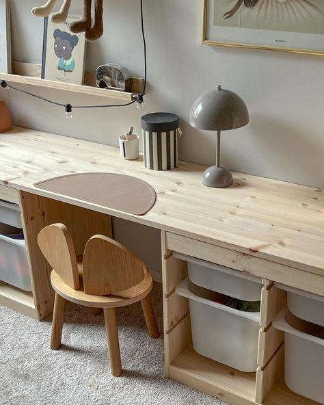 Our beloved TROFAST system, provides clever storage solutions with its growing furniture concept. Crafted from natural wood, the setup is both cute and practical, perfect for a child's evolving needs. Picture: @homebylina #KidsRoomDecor #KidsInteriorDesign #ChildrensRoom #PlayroomIdeas #TROFAST #GrowingFurniture #NaturalWood #CleverStorage #CuteRoomDesign #KidsFurniture #OrganizedKidsRoom #ScandinavianKidsRoom #myikea #skandi #ikeaideen #storage #organisation Ikea Trofast Kids Room, Ikea Trofast Desk, Trofast Kids Room, Trofast Ikea, Storage For Toys, Furniture Concept, Ikea Kids Room, Fireplace Room, Kids Rooms Inspo