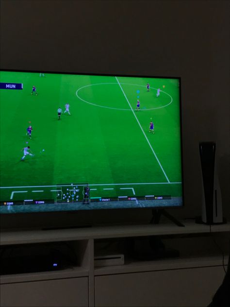 Fifa Aesthetic, Tv Setup, Computer Gaming Room, Play Station, Ugly Love, Study Pictures, Dope Outfits For Guys, Selfie Poses Instagram, Neon Aesthetic