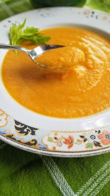 Carrot And Potato Soup, Carrot Potato Soup, Soup Instant Pot, Potato Soup Easy, Running Mom, Food Recipes Easy, Soup Easy, Pureed Soup, Carrots And Potatoes