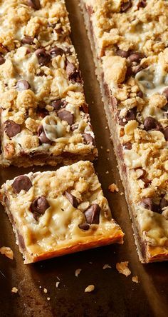 Oat Bars Recipe, Condensed Milk Recipes Desserts, Condensed Milk Desserts, Milk Recipes Dessert, Oat Bar Recipes, Oatmeal Chocolate Chip Bars, Sweetened Condensed Milk Recipes, Brown Sugar Butter, Chocolate Chip Bars