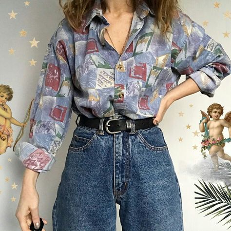 Vintage Polo Outfit, 80s Womens Outfits, Vibrant Academia, Academia Aesthetic Outfit, Polo Shirt Outfits, Polo Outfit, 90s Fashion Outfits, Casual Day Outfits, Korean Fashion Trends