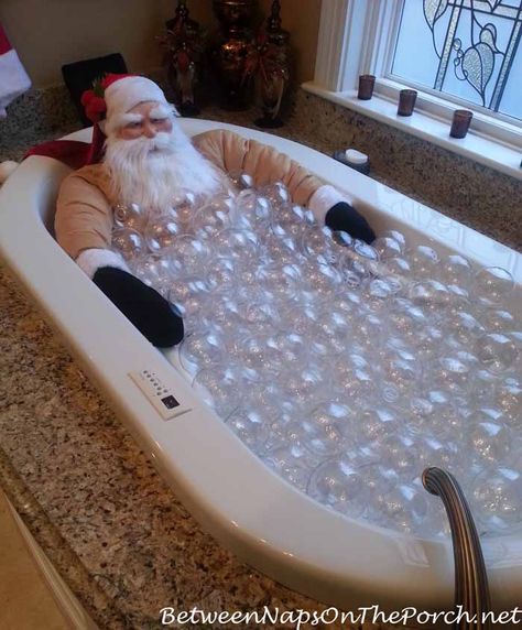 Santa's getting ready for the big night. Bubble bath time! Santa In Bathtub, Bathtub Christmas Decor, Christmas Window Display Home Diy, Christmas Bathroom Ideas, Bathroom Christmas Decor, Patch Display, Christmas Lights Inside, Future Christmas, Bathroom Christmas