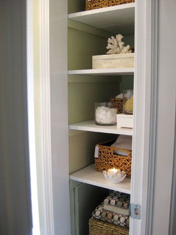 I'm thinking about removing the linen closet door in our hall bathroom- the closet is almost identical to this one and the door feels unnecessary. Linen Closet Shelves, Linen Closet Makeover, Small Linen Closets, Bathroom Linen Closet, Linen Closet Storage, Organizing Linens, Bathroom Closet Organization, Linen Closets, Shelves Bathroom