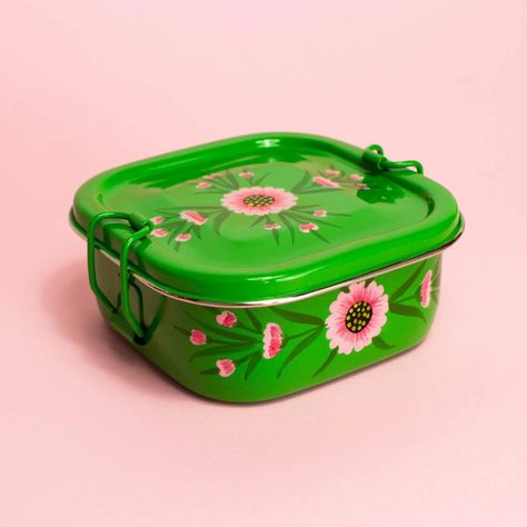 The Best Lunch Boxes for Midday Dining in Style | Architectural Digest Adult Lunches, Stainless Steel Lunch Box, Handmade Fair, Box Lunch, Floral Squares, Small Meals, A Picnic, Back To Nature, Hearty Meals