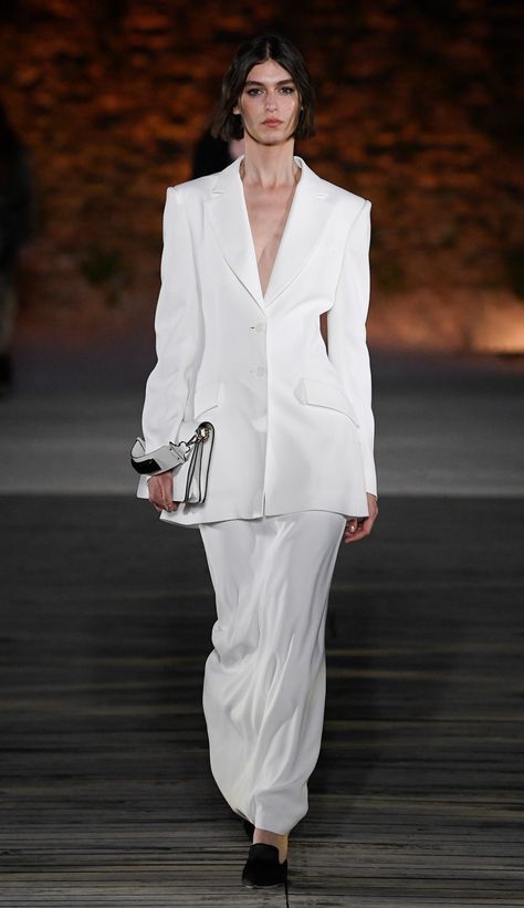 Alberta Ferretti Resort 2024 Alberta Ferretti 2023, Resort 2024, Style 2023, Alberta Ferretti, Classy Outfits, Milan, Fashion Week, Couture, Haute Couture