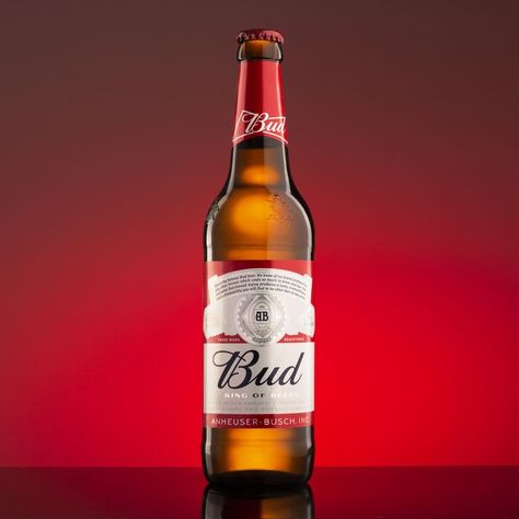 Thanksgiving Puns, Bud Beer, Beer Ideas, Beer Commercials, Beer Ads, Beer Ad, Budweiser Beer, Dark Meat, Beer Bottles