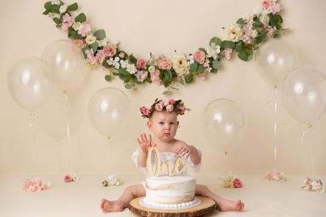 Cake Smashes - Pueblo - Colorado Springs Newborn Photographer Cake Smash Inspiration, Cake Smash Theme, Baby Birthday Photoshoot, First Birthday Photography, Photography Cake, Baby Cake Smash, Smash Cake Girl, 1st Birthday Photoshoot, First Birthday Pictures