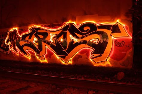 Fiery #graffiti! #typography Graffiti Wildstyle, Graff Art, Graffiti Piece, Graffiti I, Graffiti Letters, Graffiti Lettering Fonts, About Last Night, Graffiti Artwork, Graffiti Tagging