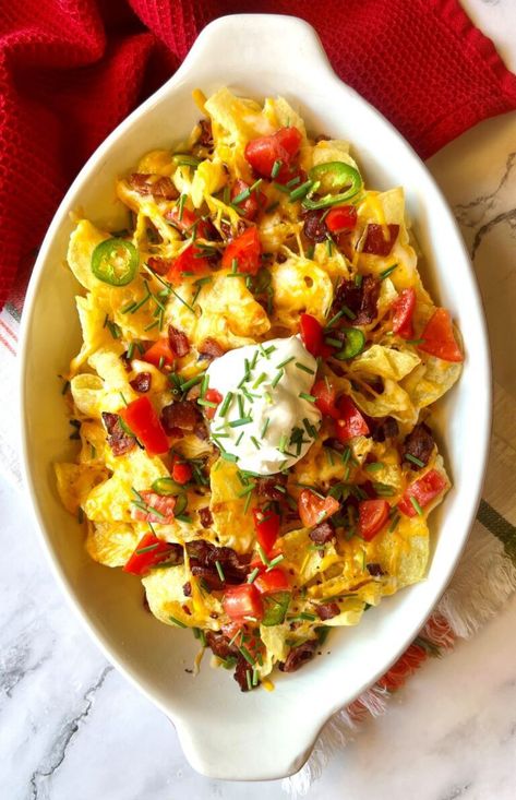 Quick Irish Nachos - The Menu Maid Potato Chip Nachos, Irish Nachos, Chicken Taquitos, Kettle Chips, Colby Jack, Party Snack, Colby Jack Cheese, Pub Food, Sour Cream And Onion