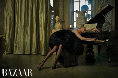 Piano Photoshoot, Rihanna Vogue, Harper Bazaar, Piano Photo, Mariano Vivanco, Mode Editorials, High Fashion Looks, Huntington Whiteley, Rosie Huntington Whiteley