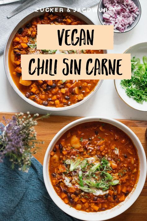 Vegan Recipe for Chili sin Carne #beans #soy #veggies Chili Vegan, Vegetarian Slow Cooker Recipes, Chili Sin Carne, Vegetarian Soup Recipes, Slow Cooker Vegetarian, Vegan Chili, Vegan Soups, Vegan Dinner Recipes, Chili Recipes