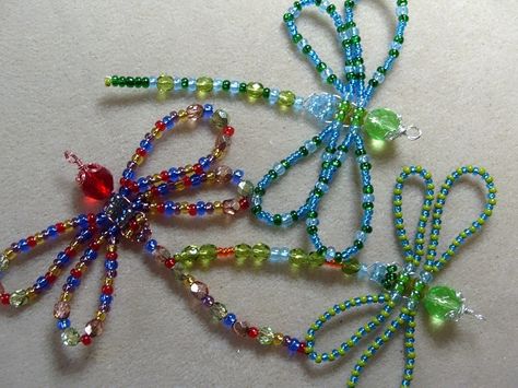 Beaded dragonflies Dragonfly Bead Pattern, Beaded Dragonfly Tutorial, Beaded Dragonflies, Crystal Suncatchers Diy, French Beading, Bead Animals, Beaded Dragonfly, Buy Bead, Bracelets Diy